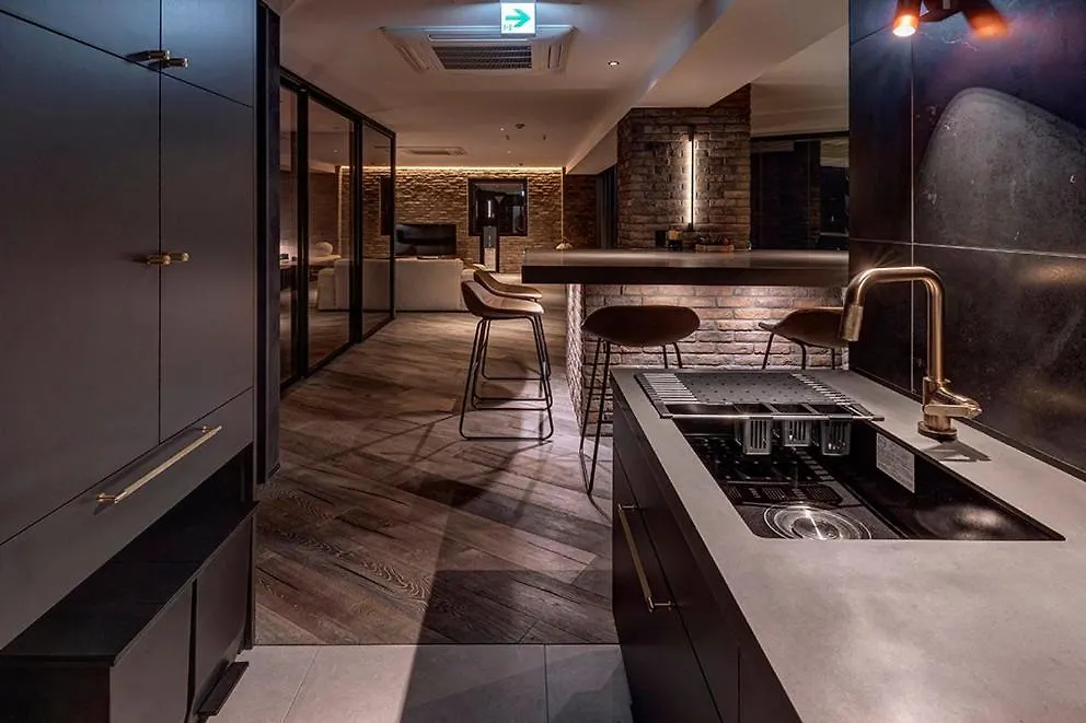 Spacious Yokohama Penthouse, Two Bedroom 110M2 0*, Yokohama (Kanagawa) Japon
